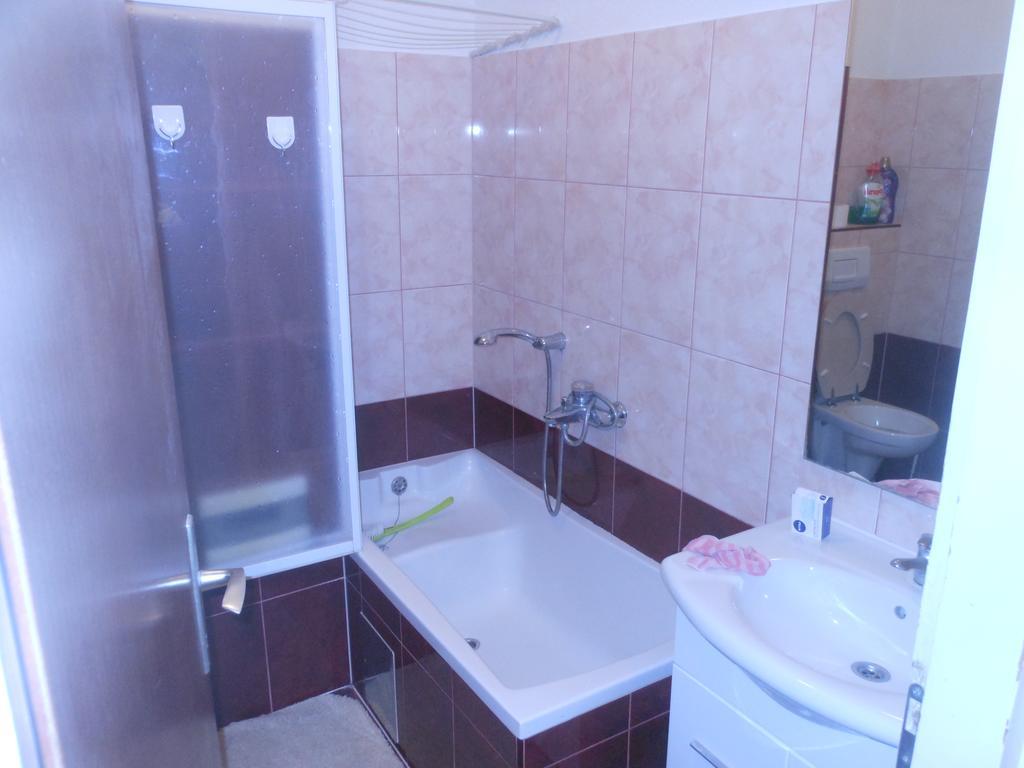 Apartments Lela บีฮัช ภายนอก รูปภาพ